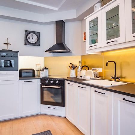 MF Casa Premium Apartment Siofok Luaran gambar