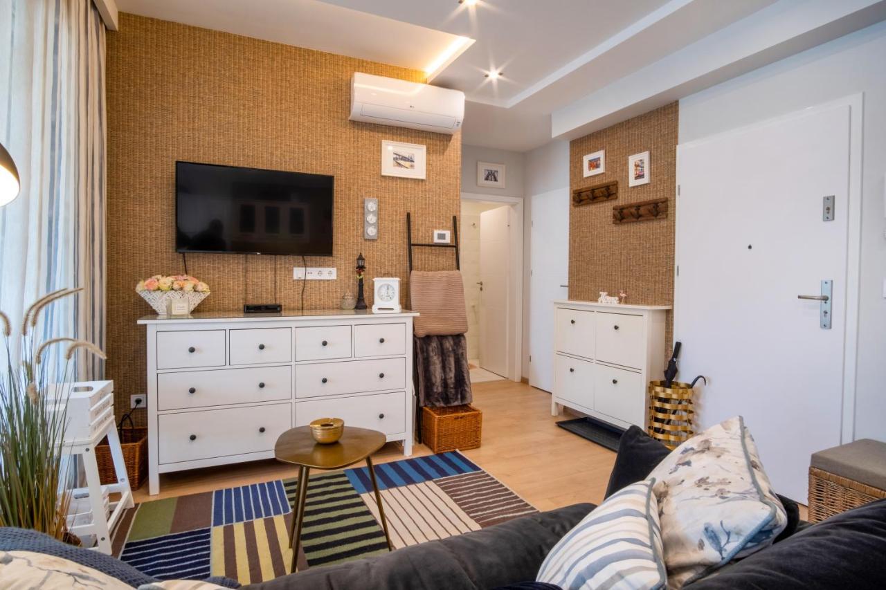 MF Casa Premium Apartment Siofok Luaran gambar